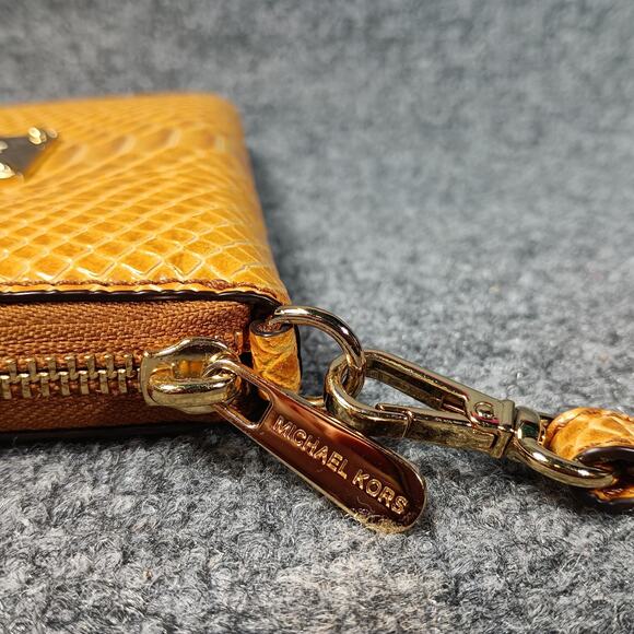 Michael Kors Wristlet Wallet Womens Yellow Embossed Faux Snakeskin Clutch Purse - Picture 4 of 6